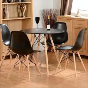 Conjunto Eames Eiffel Redonda, 90 cm, Tampo de Madeira Preto - 4 Cadeiras Pretas